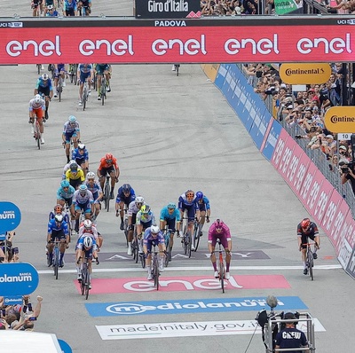 Foto zu dem Text "Highlight-Video der 21. Etappe des Giro d´Italia"