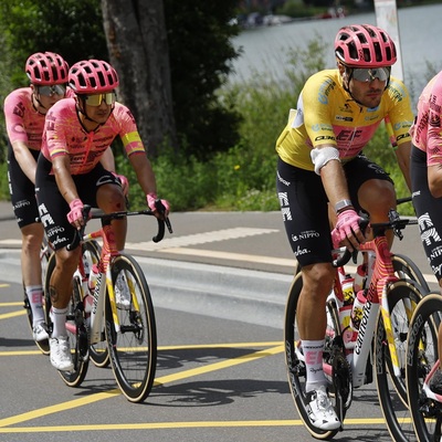 Foto zu dem Text "EF-Duo Bettiol und Carapaz muss bei Tour de Suisse aussteigen"