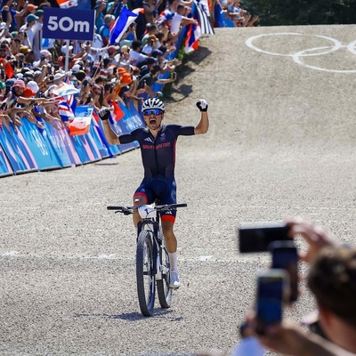 Foto zu dem Text "Pidcock wird nach Aufholjagd auch in Paris Olympiasieger"