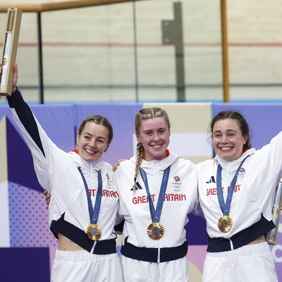 Foto zu dem Text "Deutschland-Schreck führt Großbritannien zu Teamsprint-Gold"