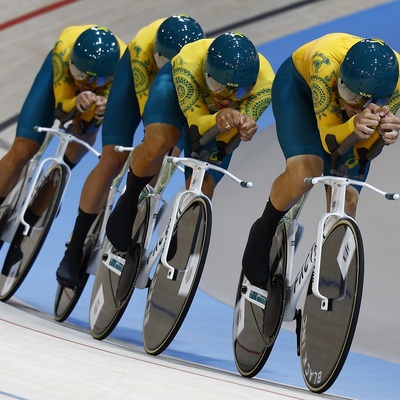 Foto zu dem Text "Auf Weltrekord folgt Gold: Australiens Bahnvierer Olympiasieger "