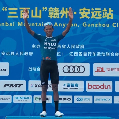 Photo to the text "Bike Aids Yemane wins final stage and mountain jersey"