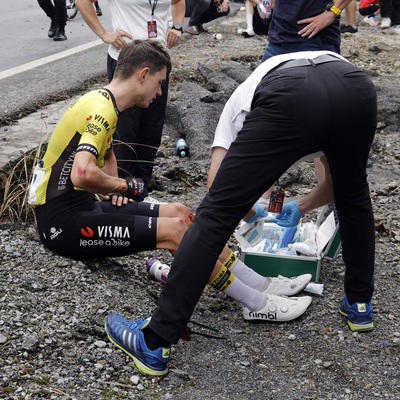 Foto zu dem Text "Tiefe Wunde am Knie: Titelverteidiger Vader aus dem Rennen"