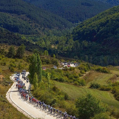 Foto zu dem Text "Vuelta 2025 mit Bergankünften am Angliru und in Andorra?"