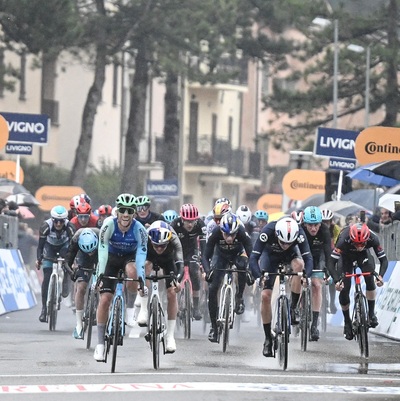 Foto zu dem Text "Highlight-Video der 3. Etappe von Tirreno-Adriatico"