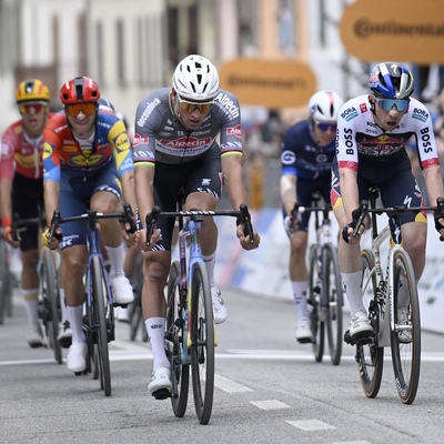 Foto zu dem Text "Van der Poel hadert mit verpasstem Sieg – aber die Form stimmt"